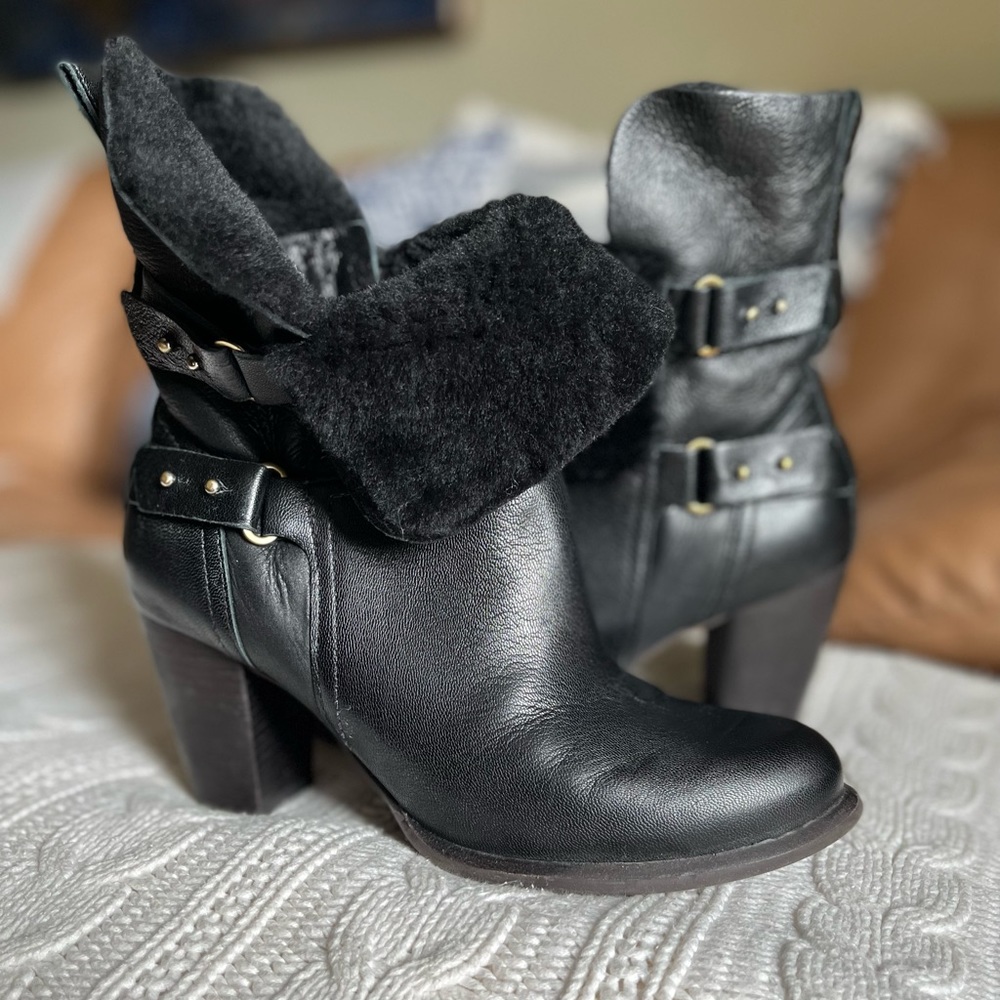 UGG Jayne Black Leather Fur Cuff Buckle Ankle Booties, 6.5 - Picture 1 of 7